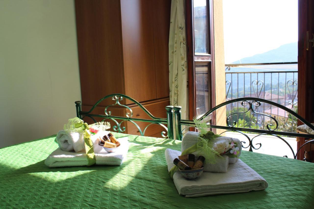 B&B Rosy Gallo Castelsaraceno Exterior photo